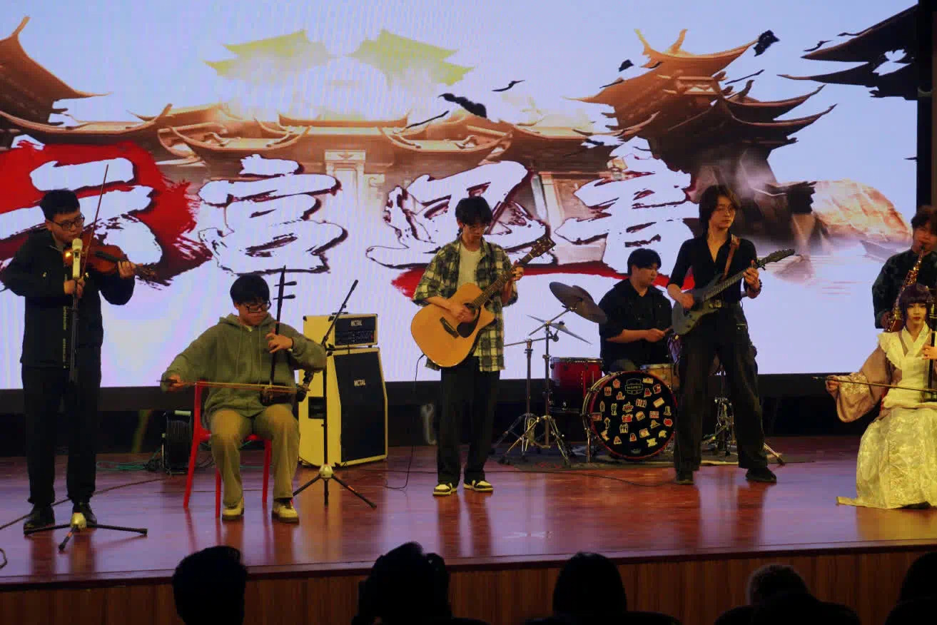 f73d7694dd4d0085.jpg f73d7694dd4d0085.jpg