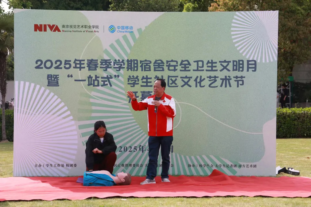 2d19111bb0059853.jpg 2d19111bb0059853.jpg