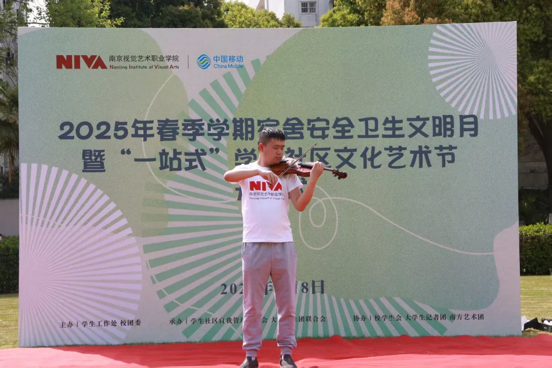 174663d9a6e73132.jpg 174663d9a6e73132.jpg